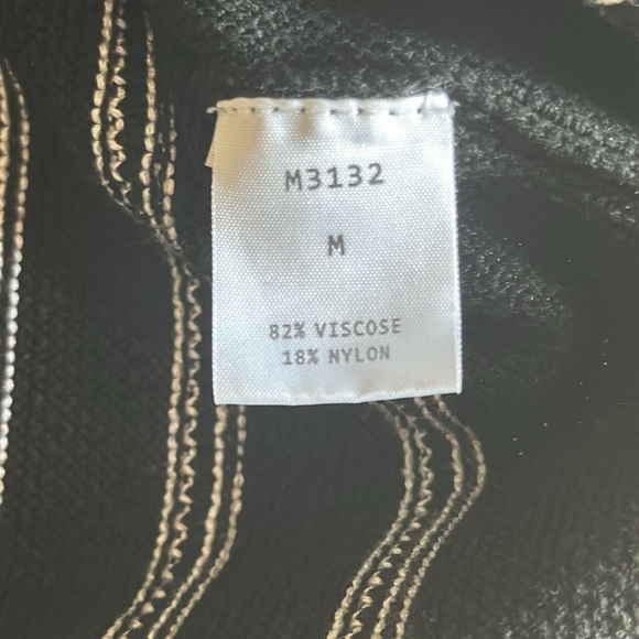 EUC KERISMA Sweater Medium - Picture 8 of 9